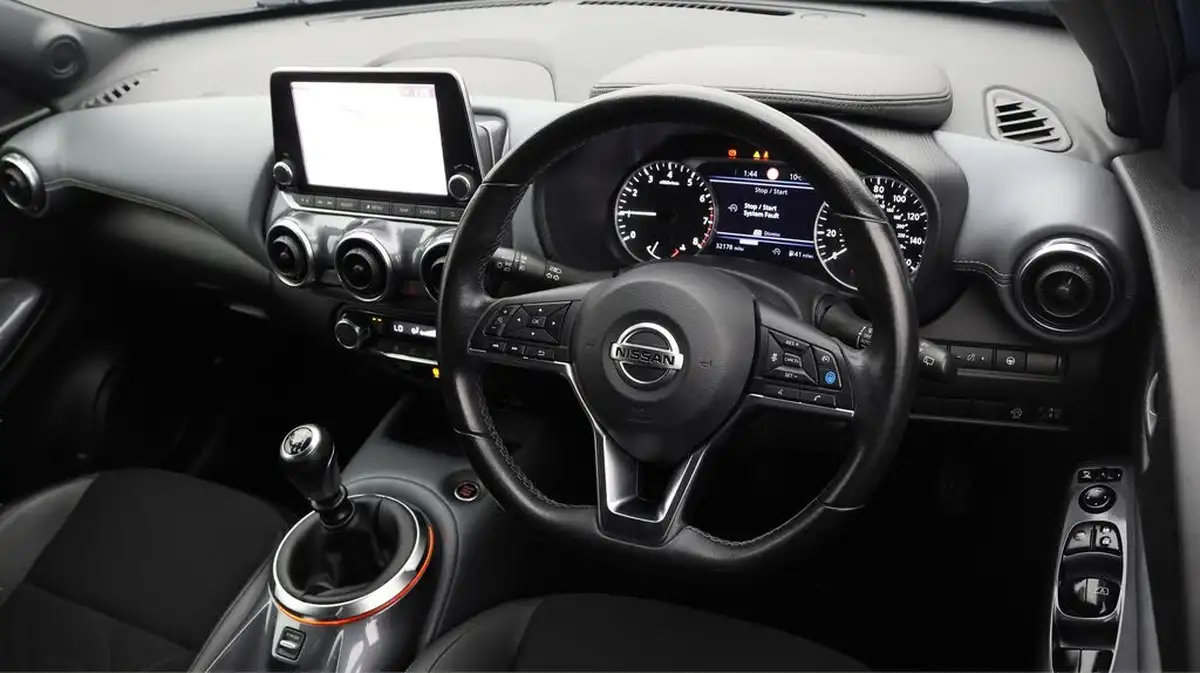 2020-nissan-juke-10-dig-t-tekna-114ps-big-8