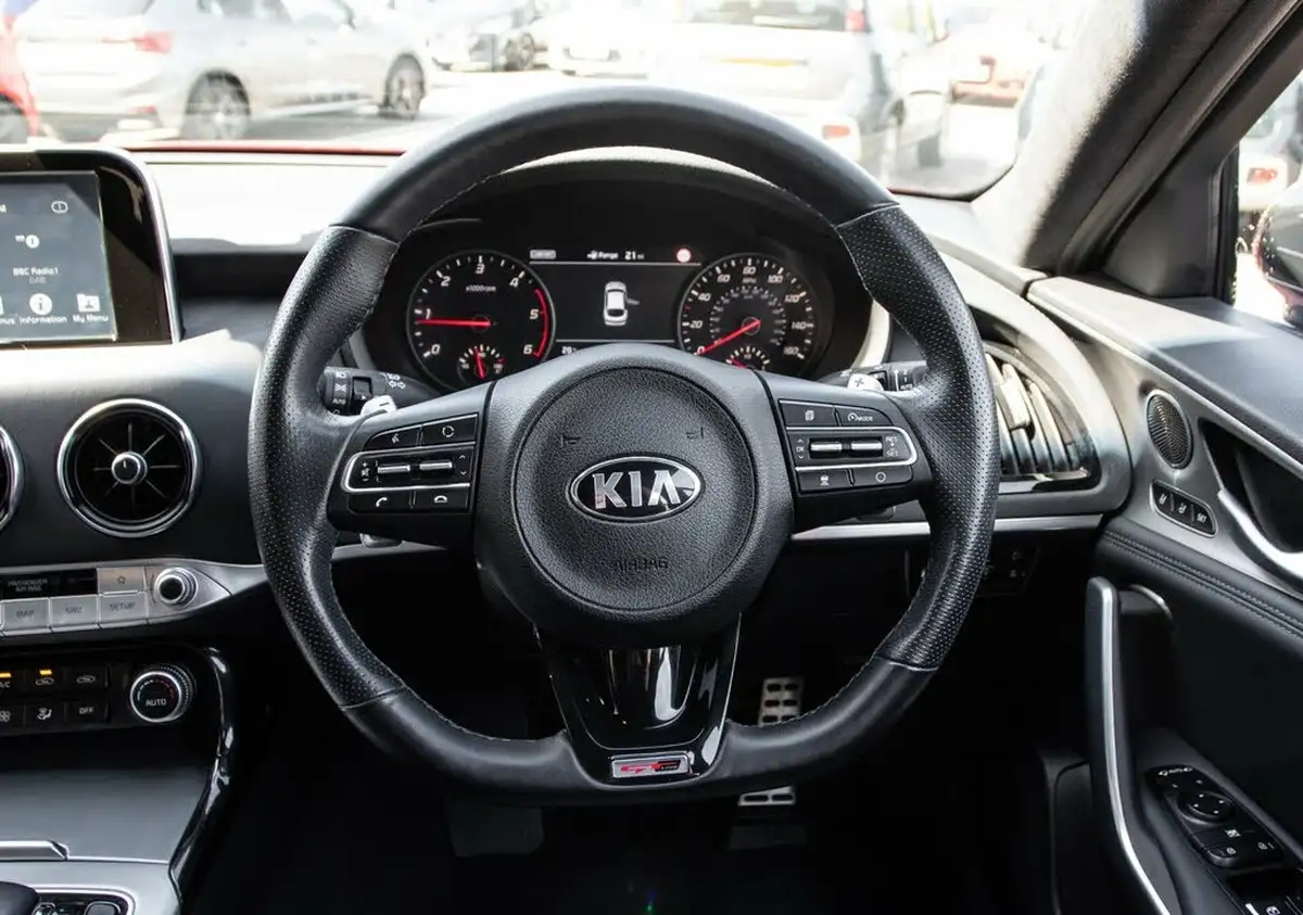 2018-kia-stinger-22-crdi-gt-line-big-20