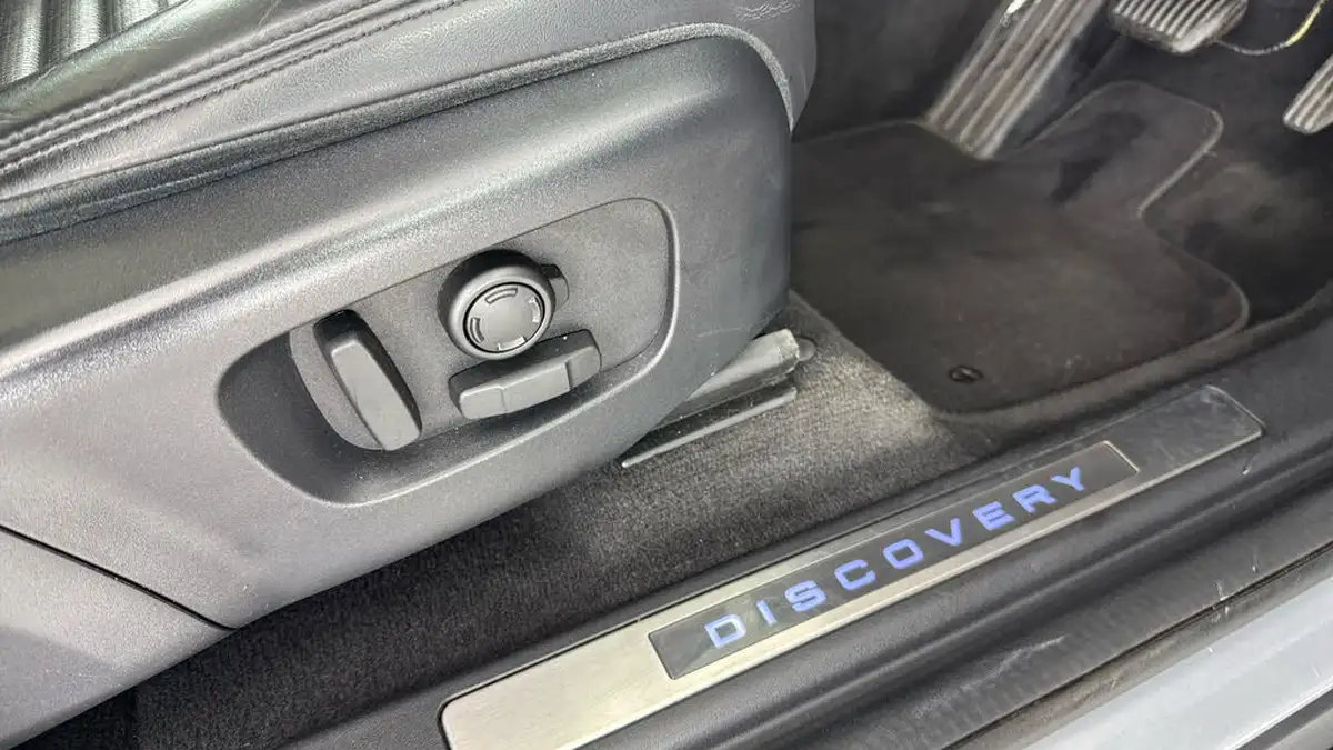 2019-land-rover-discovery-sport-20-p250-hse-big-24