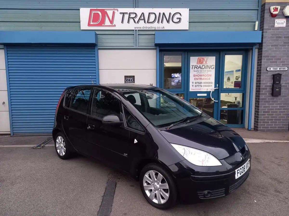 2008-mitsubishi-colt-15td-cz2-amt-big-28