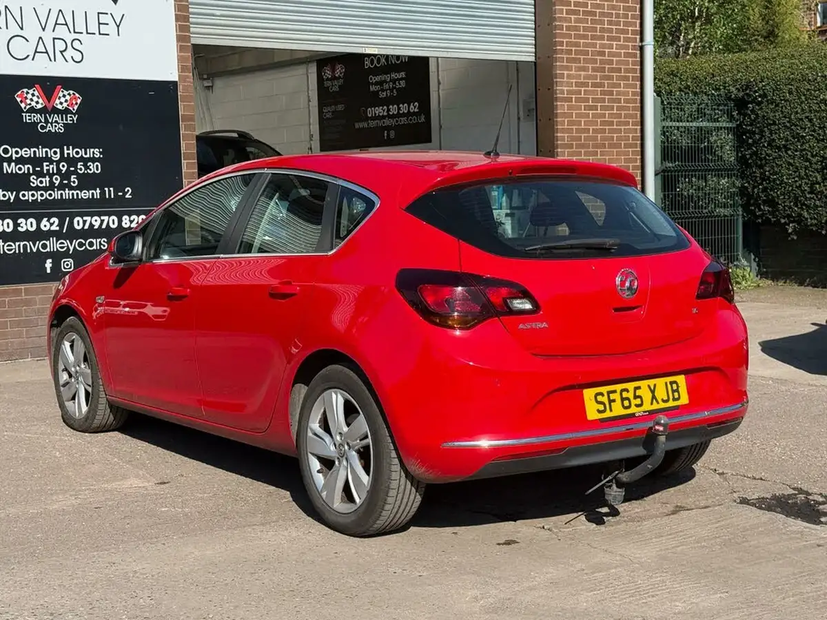 2015-vauxhall-astra-16-sri-115ps-hatchback-auto-big-65