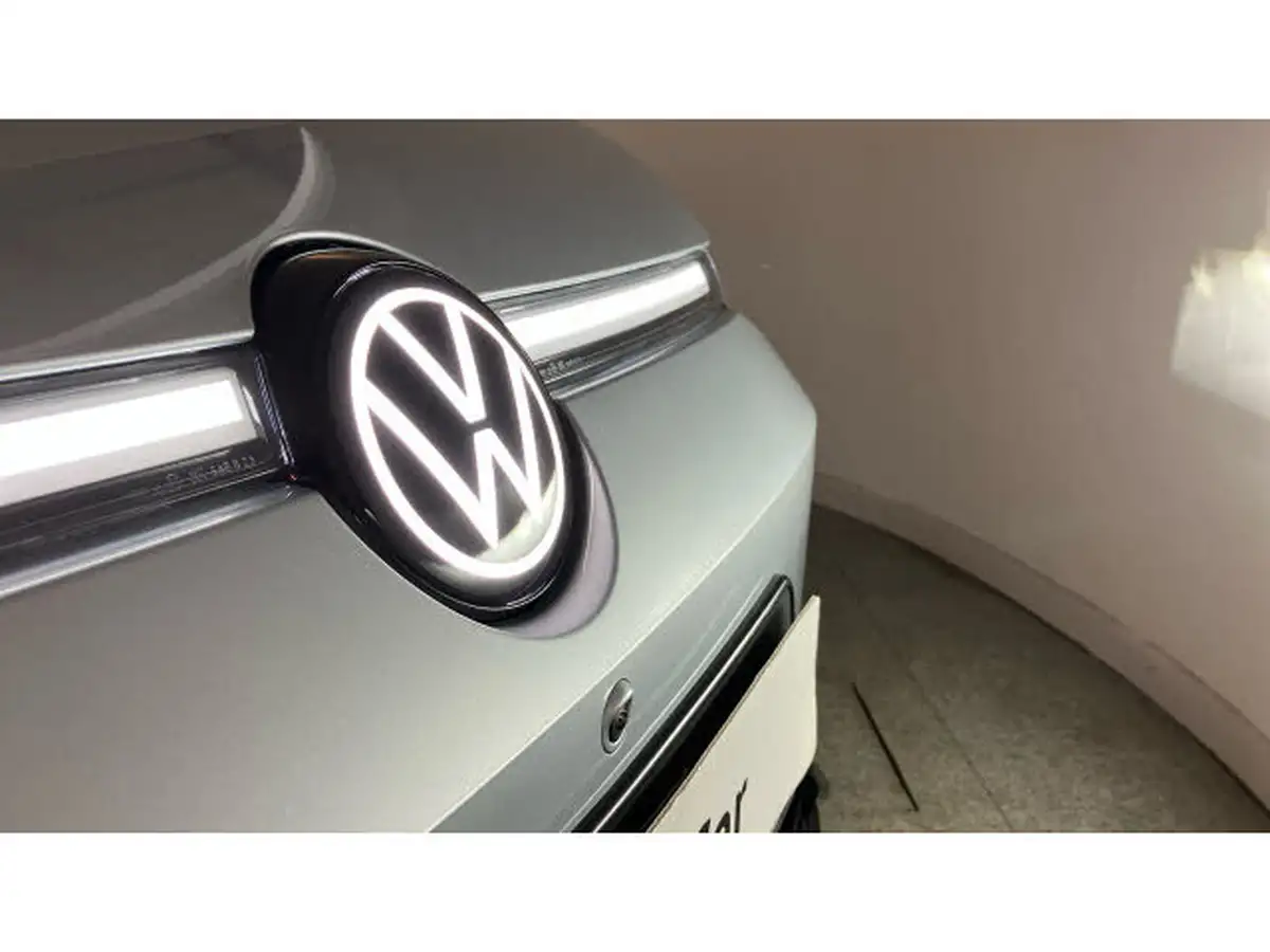 2025-volkswagen-id7-e-pro-match-interior-pack-tourer-big-39