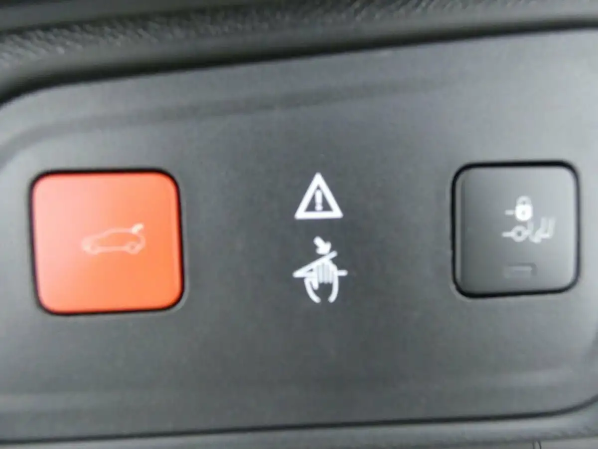 2019-peugeot-3008-suv-15-bluehdi-gt-line-premium-eat8-big-29