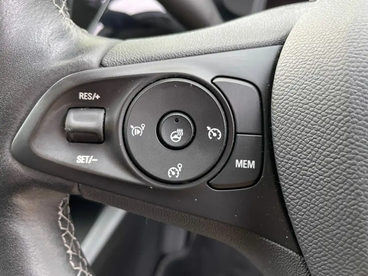 2021-vauxhall-corsa-12i-elite-big-15