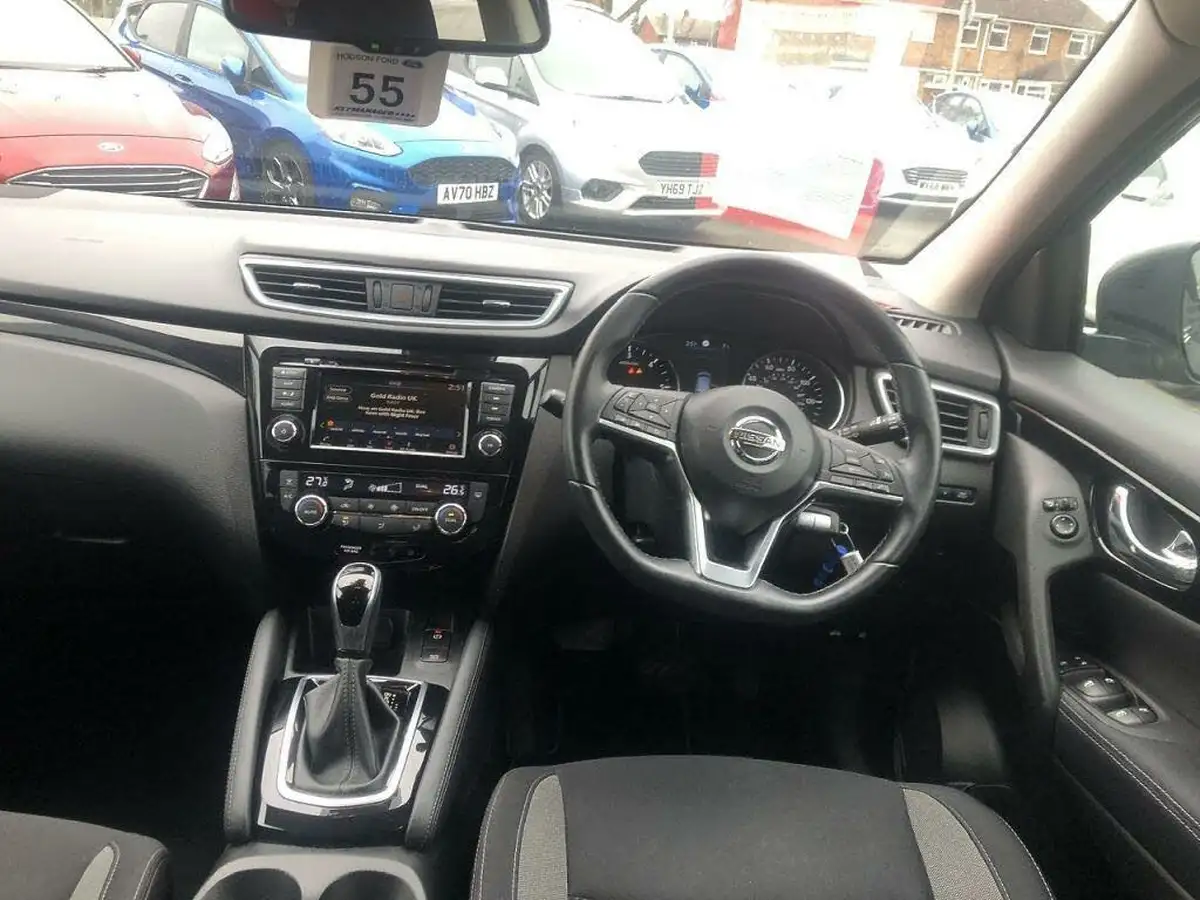 2020-nissan-qashqai-15dci-acenta-premium-17in-alloys-dct-big-6
