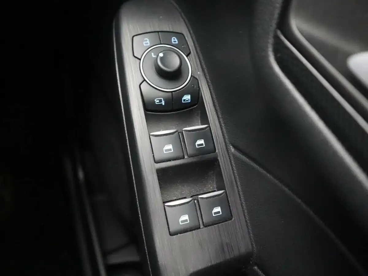 2023-ford-kuga-25t-st-line-x-edition-190ps-fhev-big-41