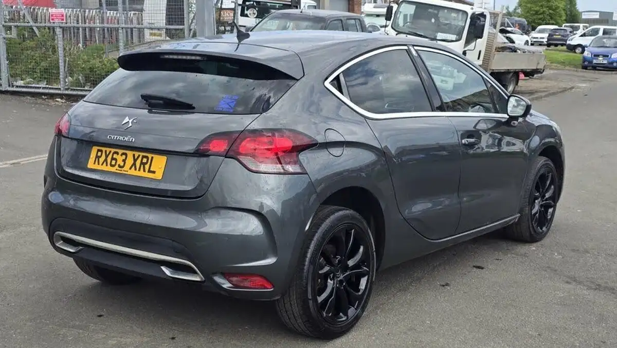 2014-citroen-ds4-16e-hdi-dstyle-auto-seq-big-2