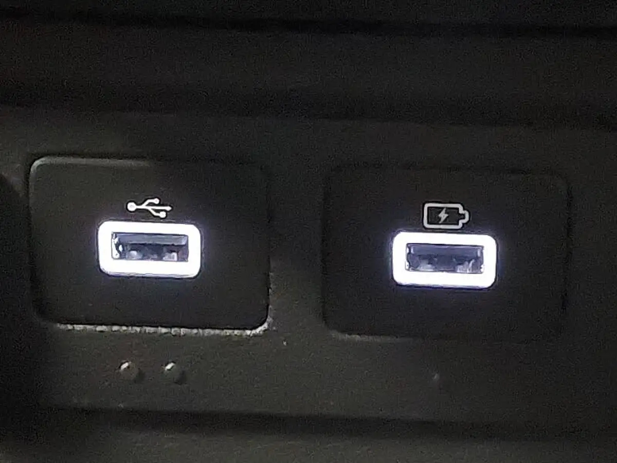 2022-dacia-duster-10-tce-comfort-90hpeu6d-4x2-window-van-big-16