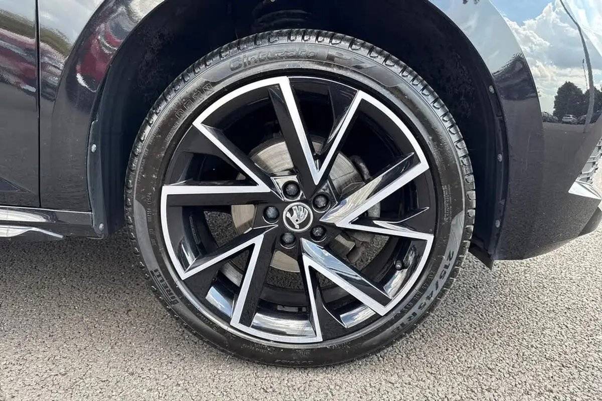 2021-skoda-kamiq-15-tsi-monte-carlo-dsg-big-6