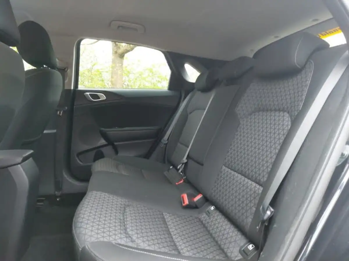 2019-kia-ceed-10-t-gdi-2-eco-hatchback-big-5