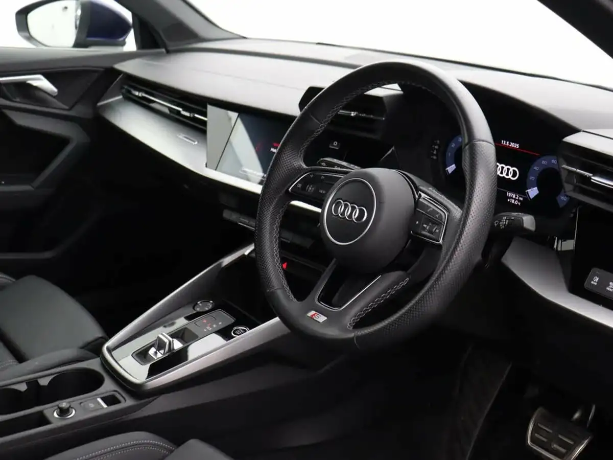 2023-audi-a3-15-35-tfsi-s-line-saloon-4d-tronic-big-18