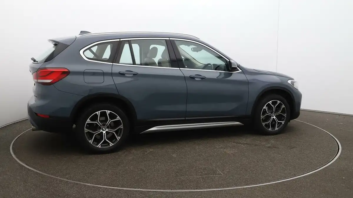 2019-bmw-x1-20-xdrive20i-xline-big-44