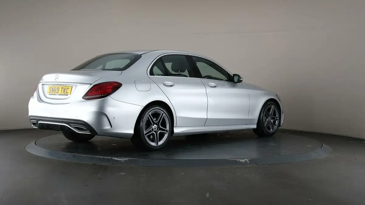 2019-mercedes-benz-c-class-20d-c300d-amg-line-245ps-ss-saloon-4d-big-65