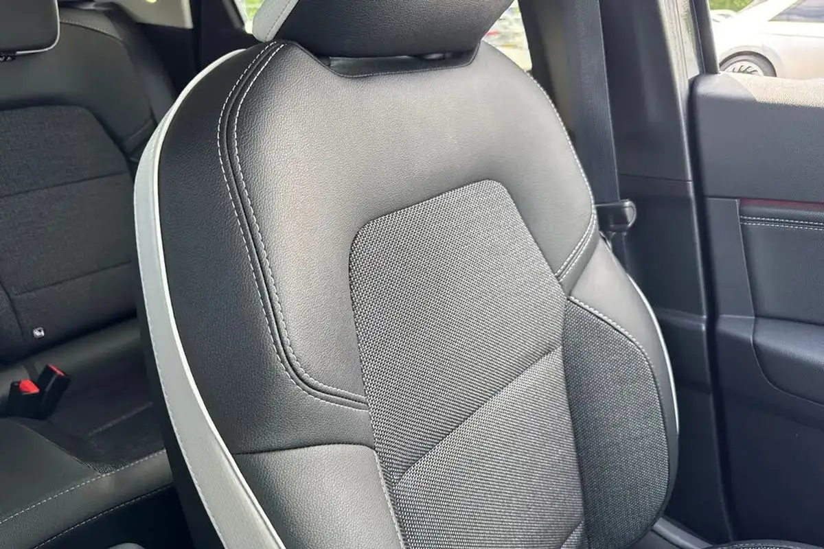 2023-renault-captur-16-techno-145ps-full-big-57