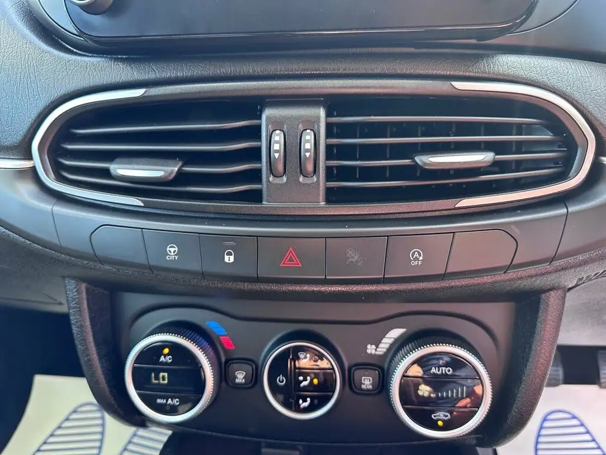 2021-fiat-tipo-10-life-hatchback-big-28