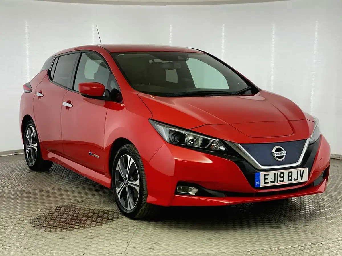 2019-nissan-leaf-e-n-connecta-big-0
