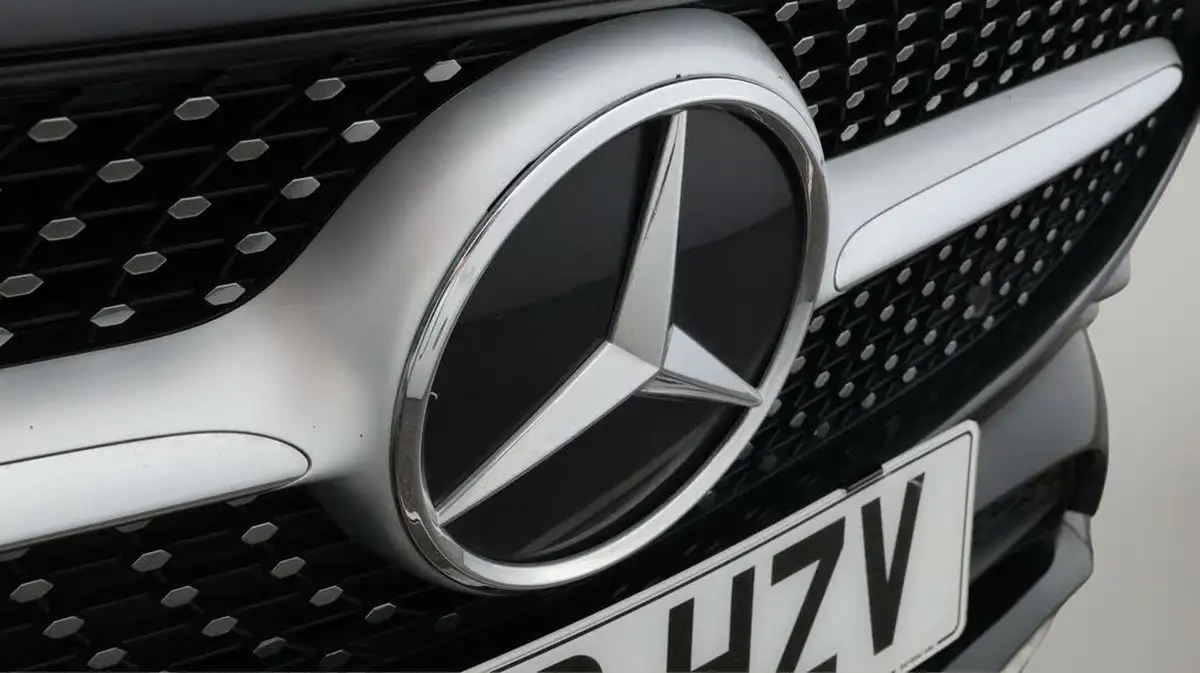 2022-mercedes-benz-cla-13-cla-180-amg-line-premium-plus-shooting-brake-5d-big-23