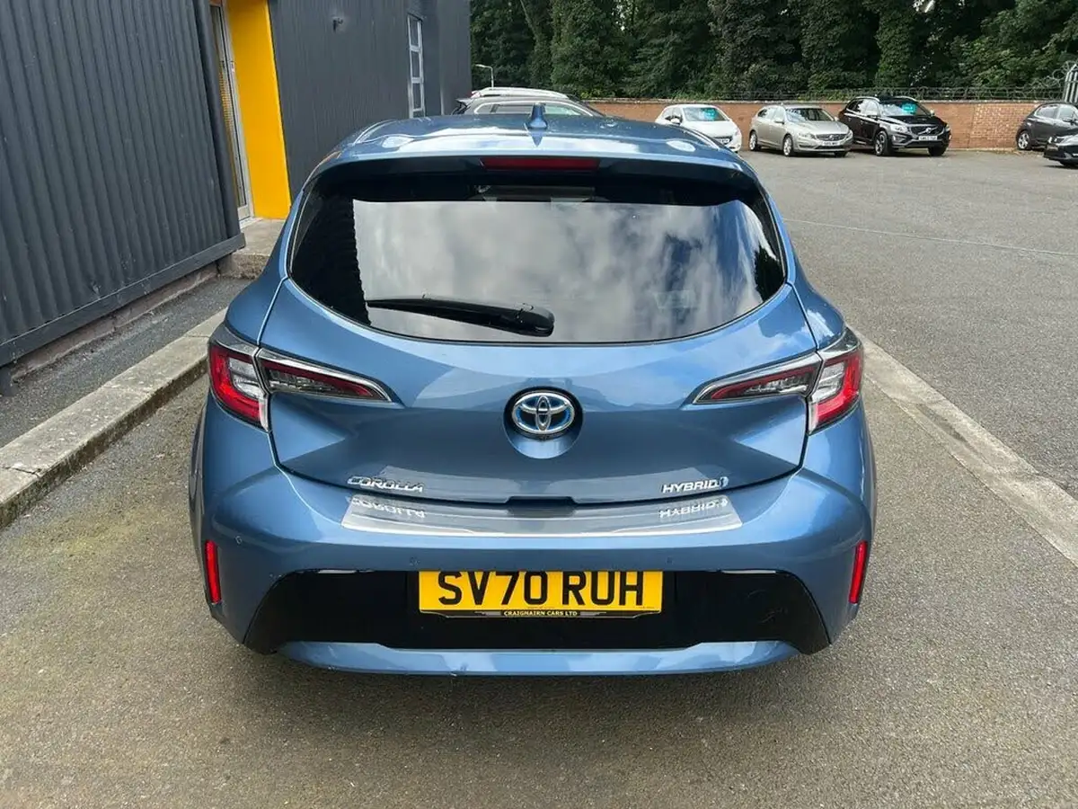 2020-toyota-corolla-18-vvt-i-excel-trk-hatchback-big-11