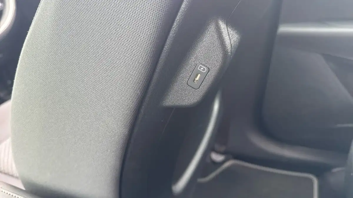 2024-kia-niro-ev-e-2-big-25
