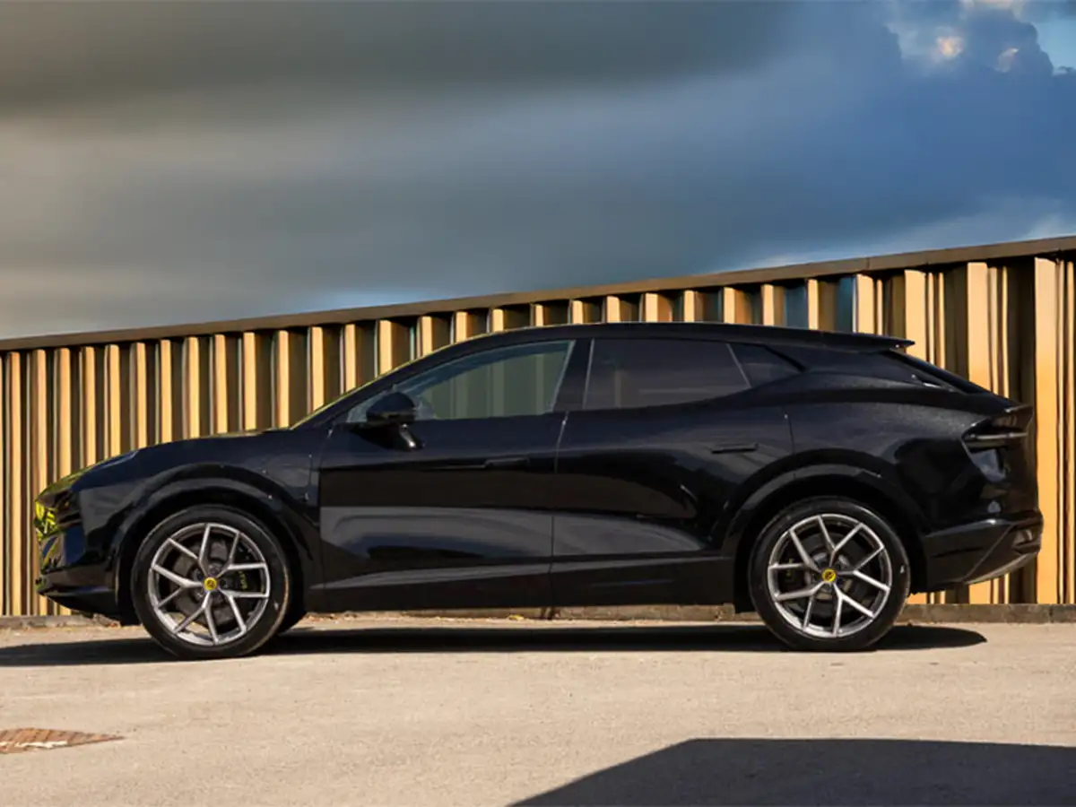 2024-lotus-eletre-e-s-big-3