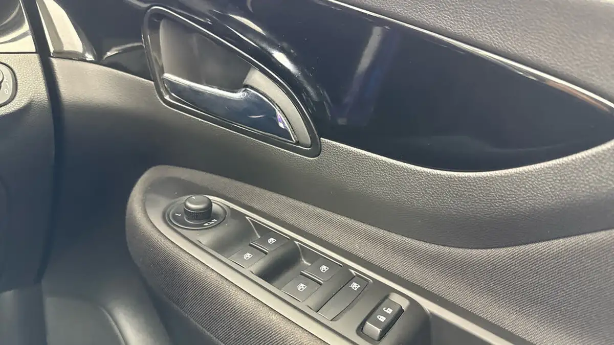 2018-vauxhall-mokka-x-14i-16v-turbo-design-nav-ssecotec-big-19