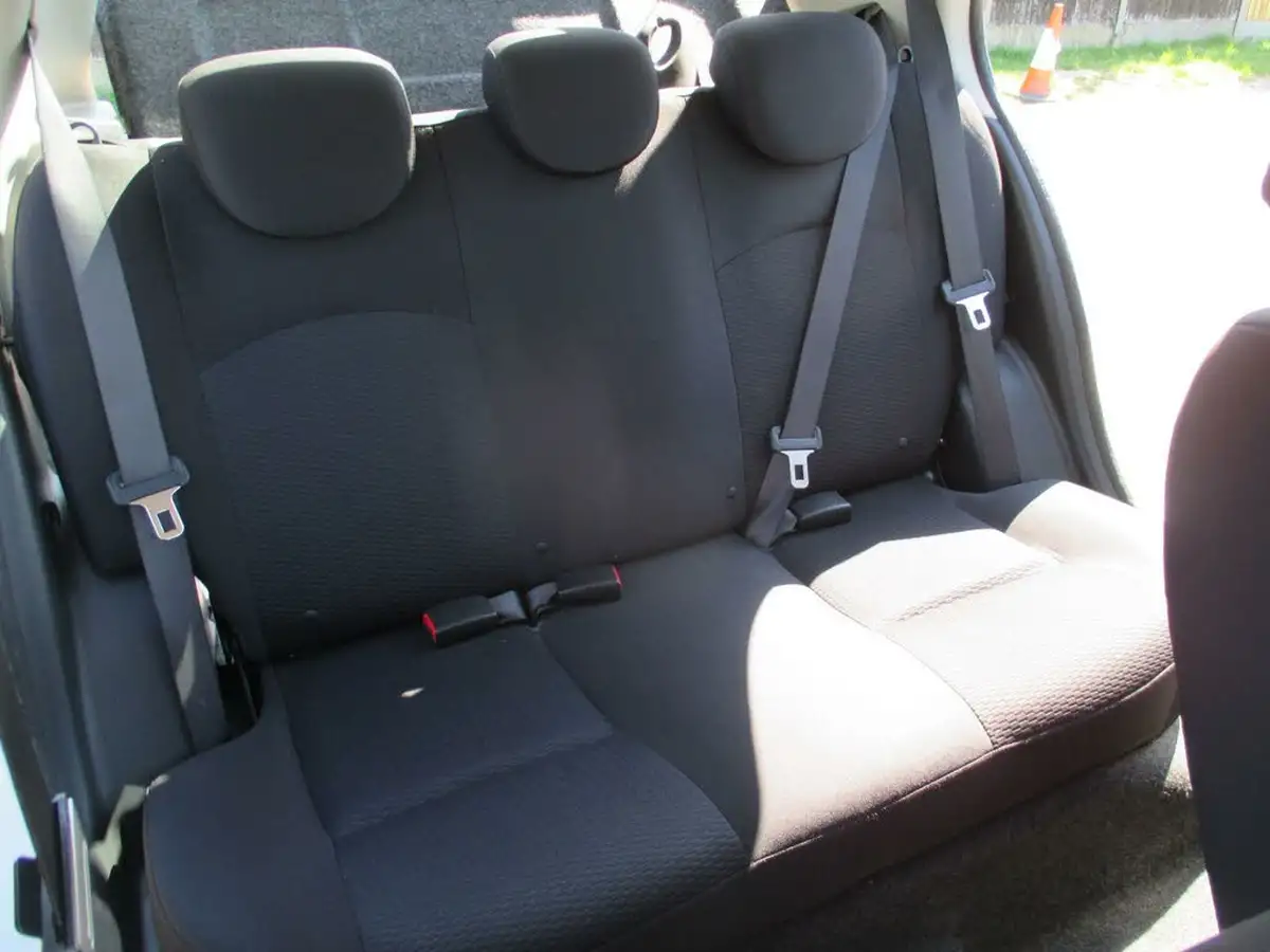 2013-nissan-micra-12-30th-anniversary-big-29