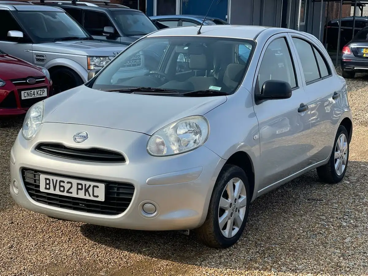 2013-nissan-micra-12-visia-79bhp-big-0