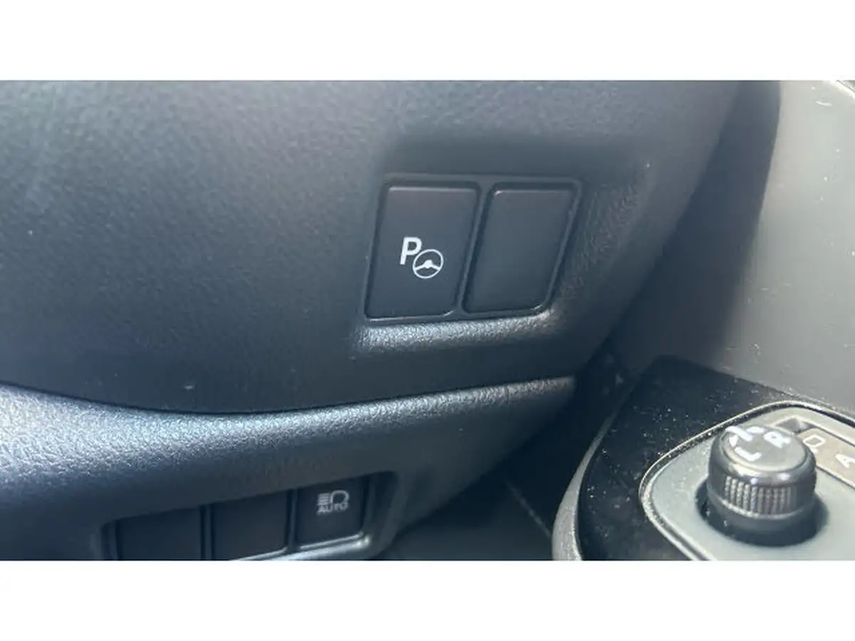 2022-toyota-c-hr-18-vvt-i-gr-sport-big-39