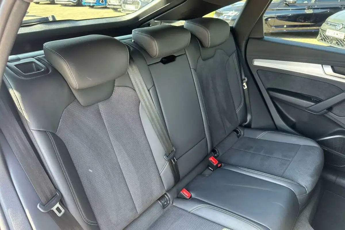2022-audi-q5-20-45-tfsi-s-line-sportback-big-27