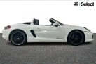 2014-porsche-boxster-27-small-11