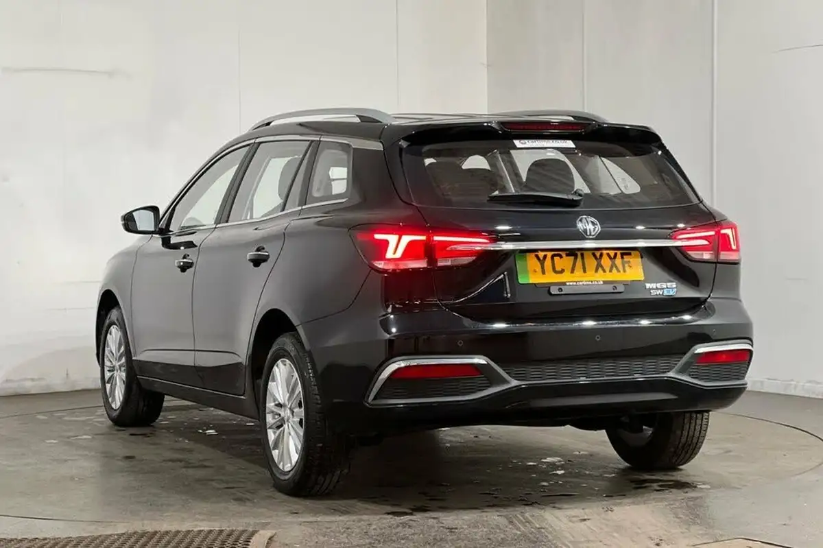 2021-mg-mg5-e-exclusive-ev-long-range-big-18