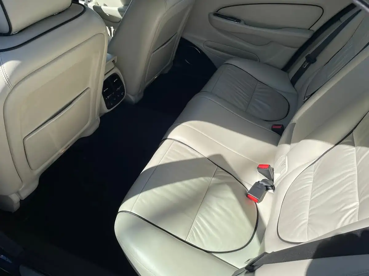 2007-jaguar-xj-series-27td-xj-sovereign-lwb-204bhp-2722cc-auto-big-9