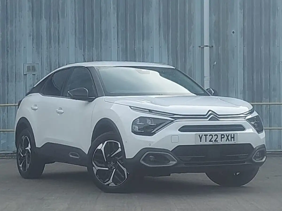 2022-citroen-c4-12-puretech-shine-130ps-big-0