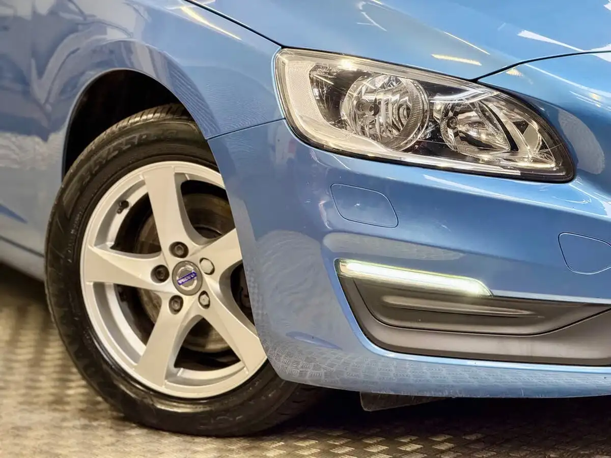 2016-volvo-v60-20-t4-business-edition-geartronic-big-10