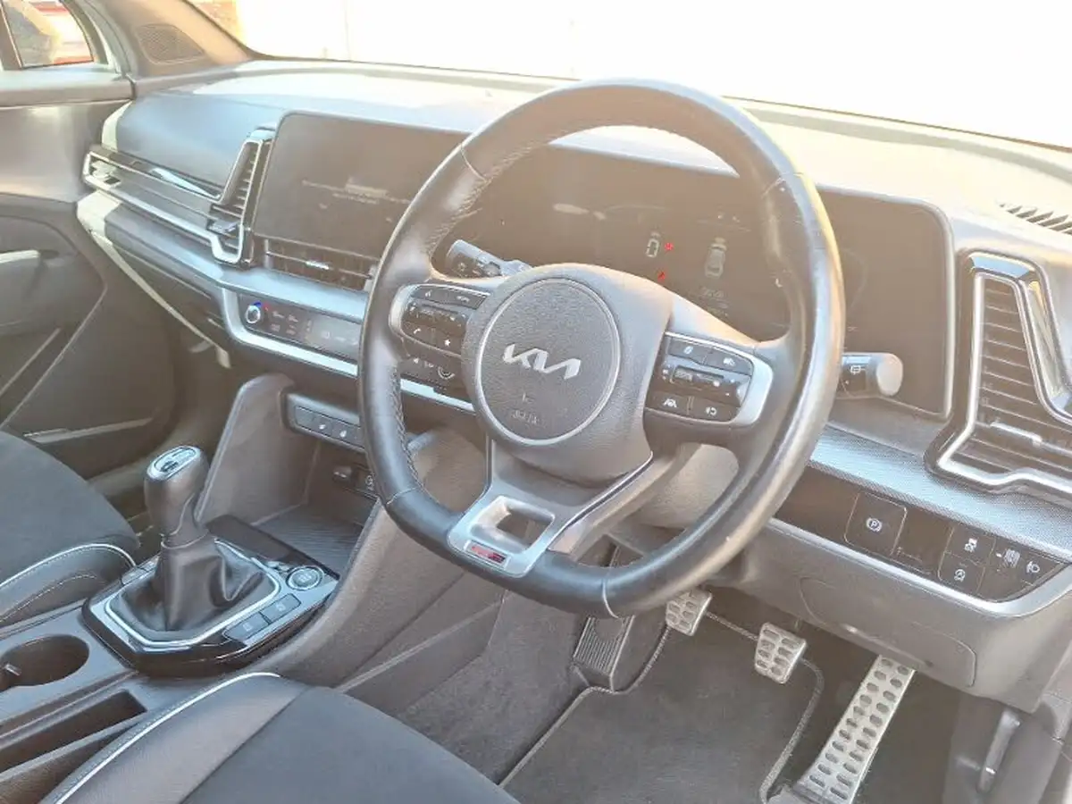 2023-kia-sportage-16-t-gdi-gt-line-148bhp-big-10