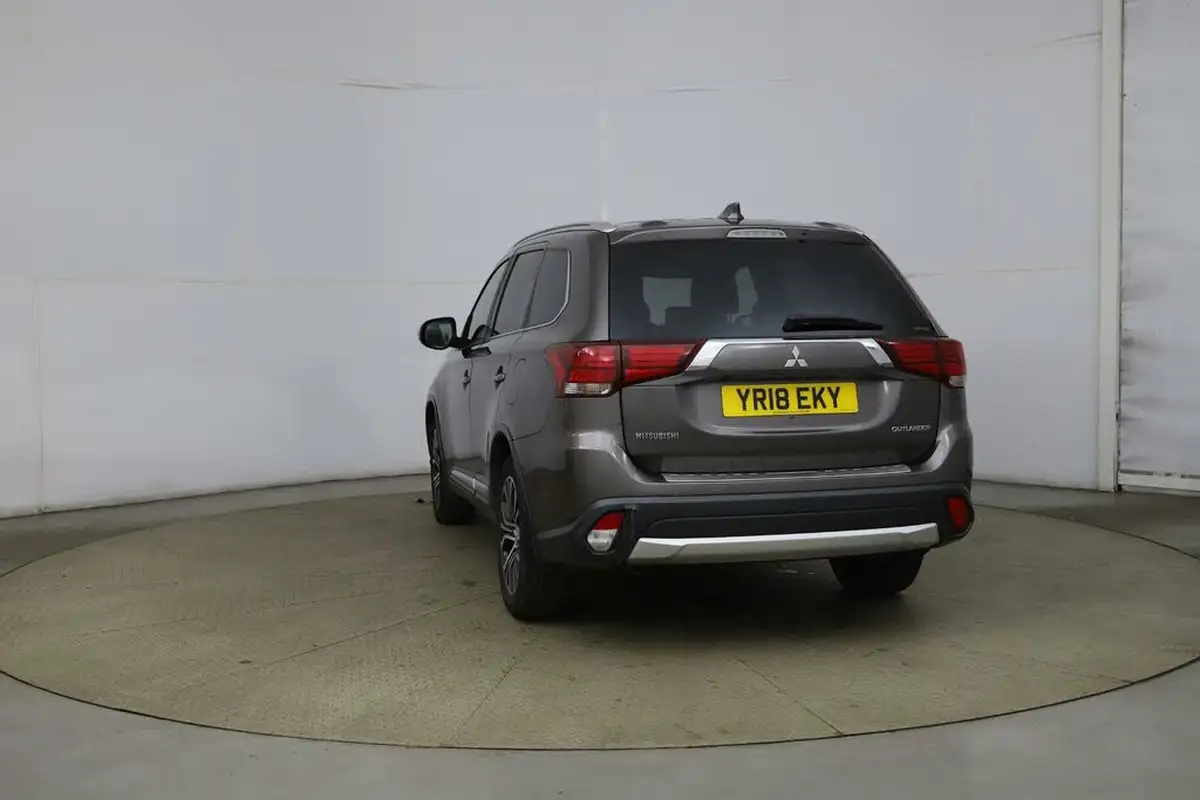 2018-mitsubishi-outlander-22di-d-4-leather-auto-big-4
