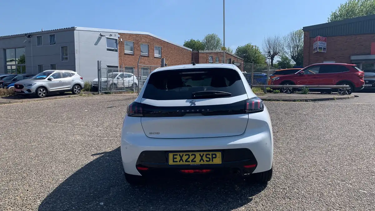 2022-peugeot-208-12-puretech-allure-premium-100bhp-eat8-big-8