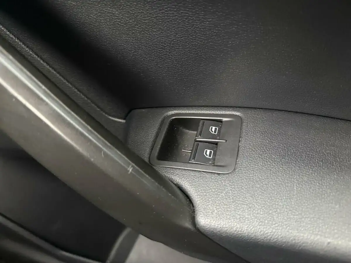 2017-volkswagen-caddy-maxi-20tdi-c20-maxi-startline-bmt-102pseu6-panel-big-20