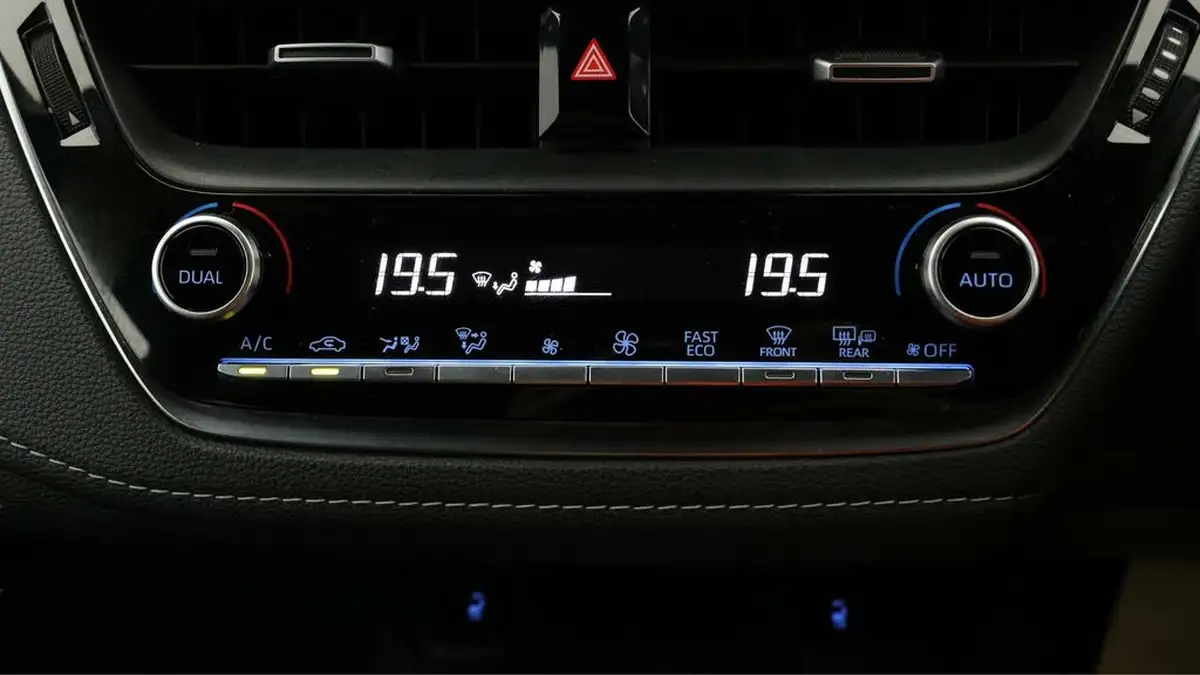 2020-toyota-corolla-20-vvt-i-design-spare-wheel-touring-sports-big-11