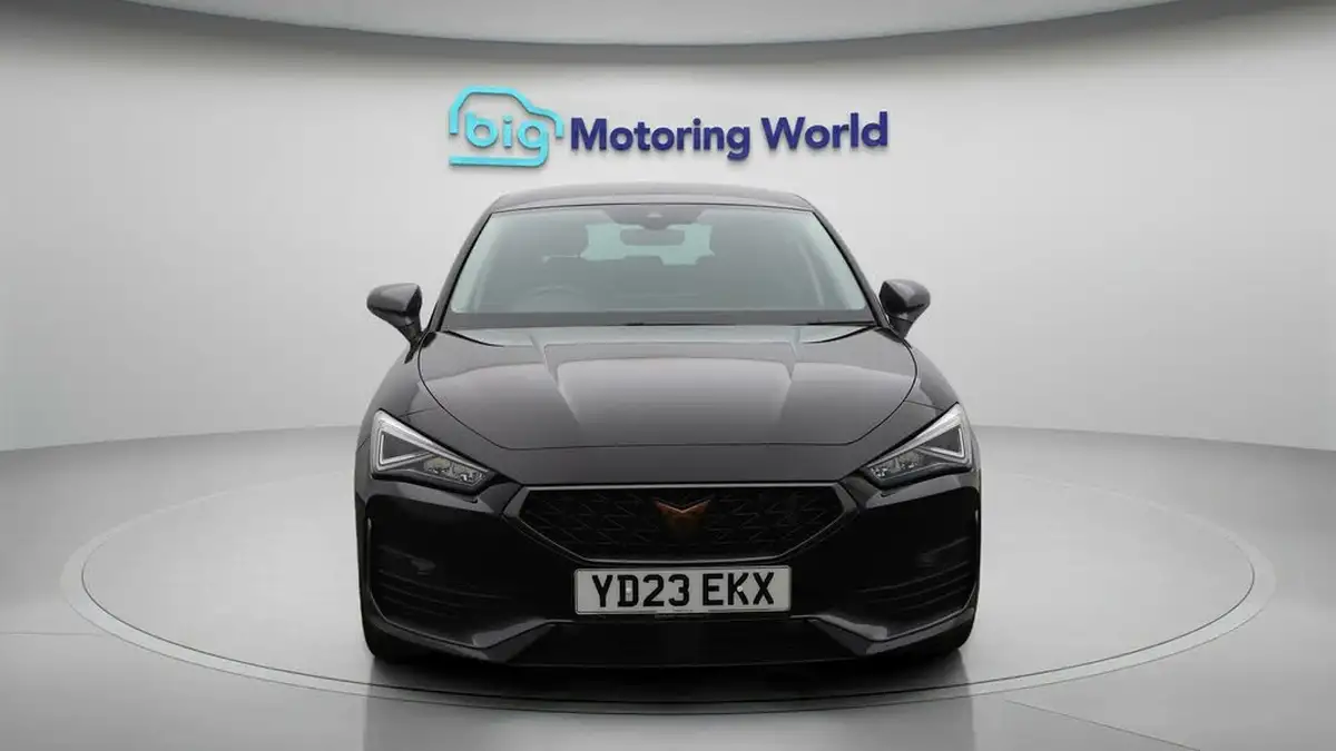 2023-cupra-leon-nf-15-etsi-v1-hatchback-big-2