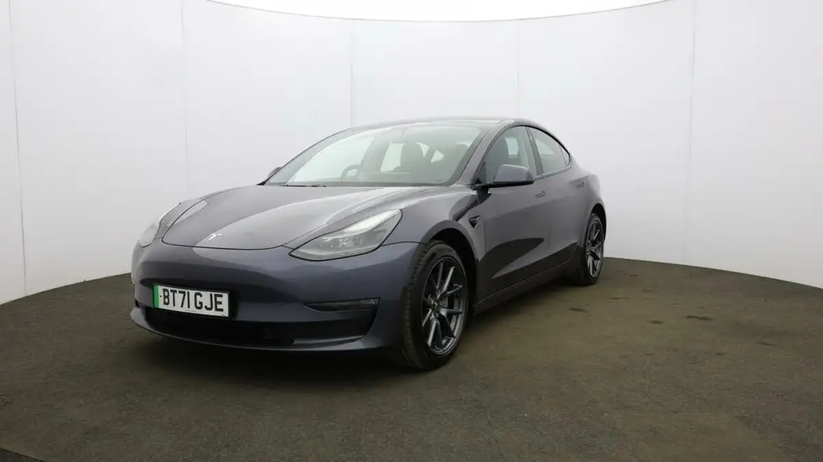 2021-tesla-model-3-e-long-range-awd-big-38