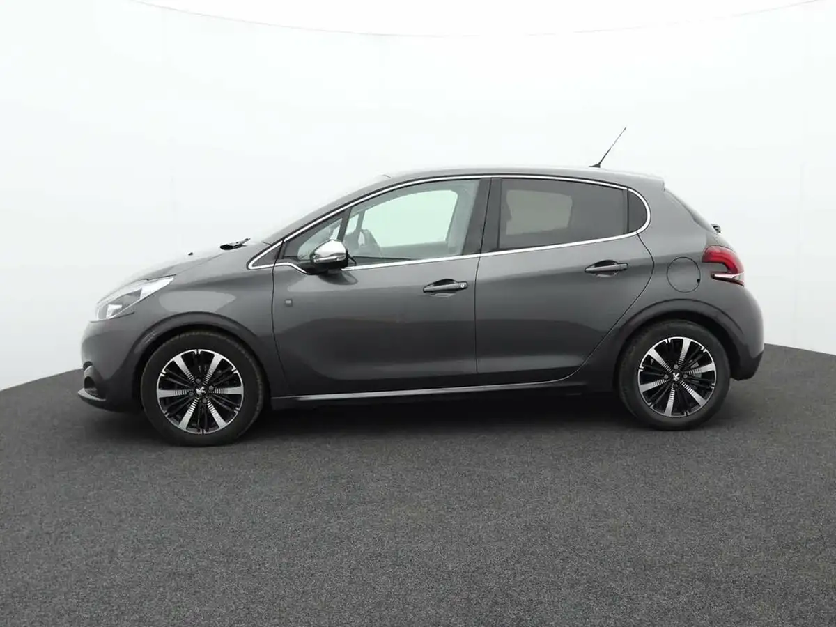 2019-peugeot-208-12-puretech-tech-edition-82bhp-big-4