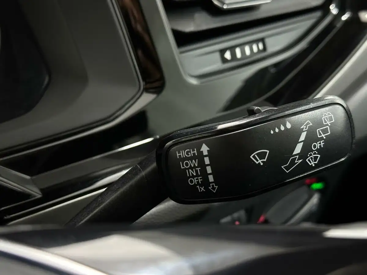 2018-volkswagen-polo-10-tsi-se-big-14