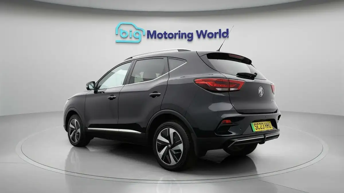 2023-mg-zs-suv-e-trophy-connect-ev-156ps-long-range-big-4