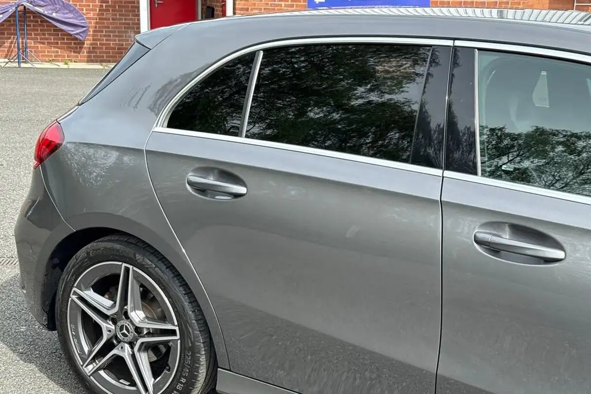 2021-mercedes-benz-a-class-13-a180-amg-line-executive-hatchback-5d-7g-dct-big-30