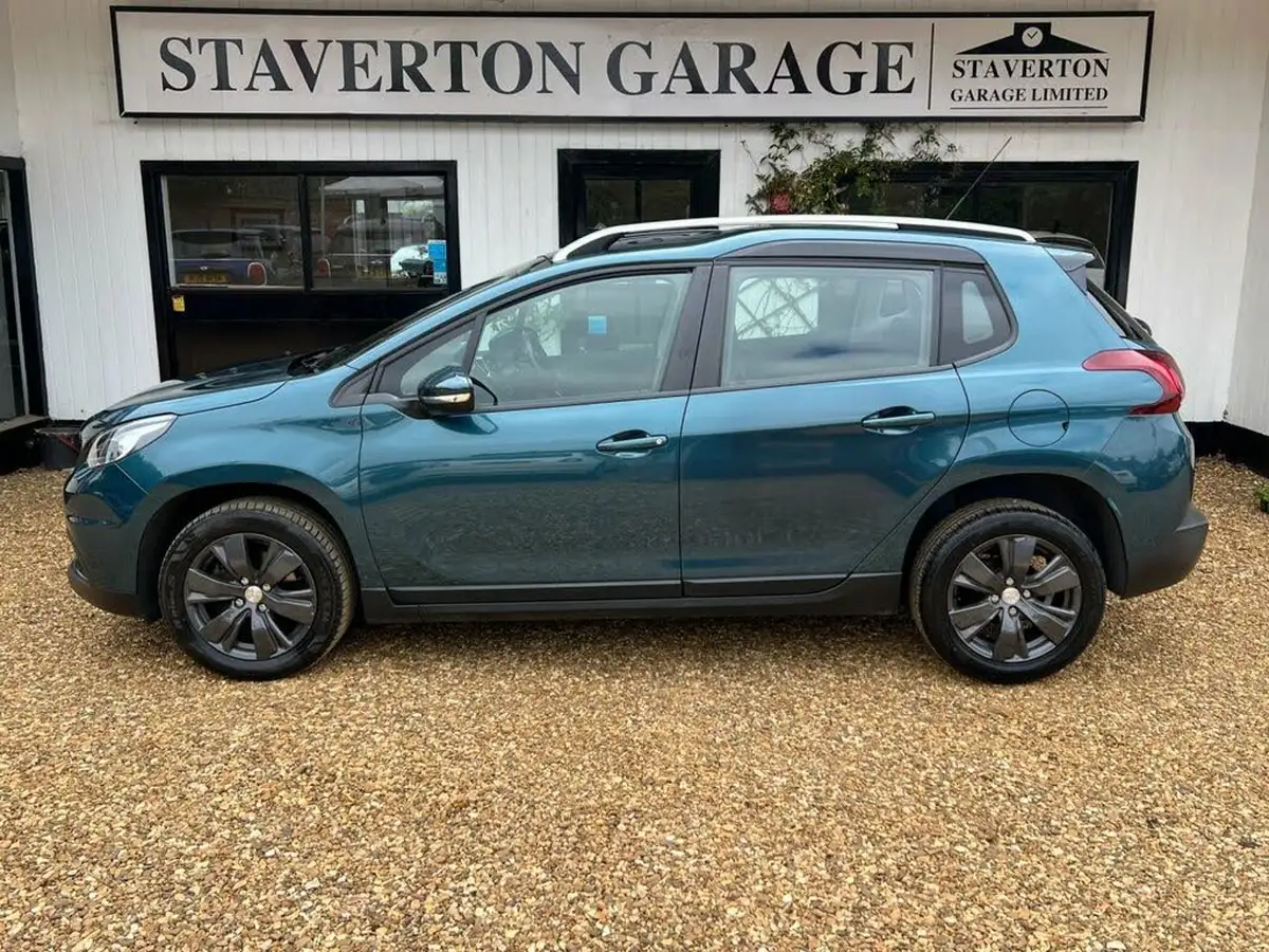 2019-peugeot-2008-suv-12-puretech-active-110bhp-eat6-big-14