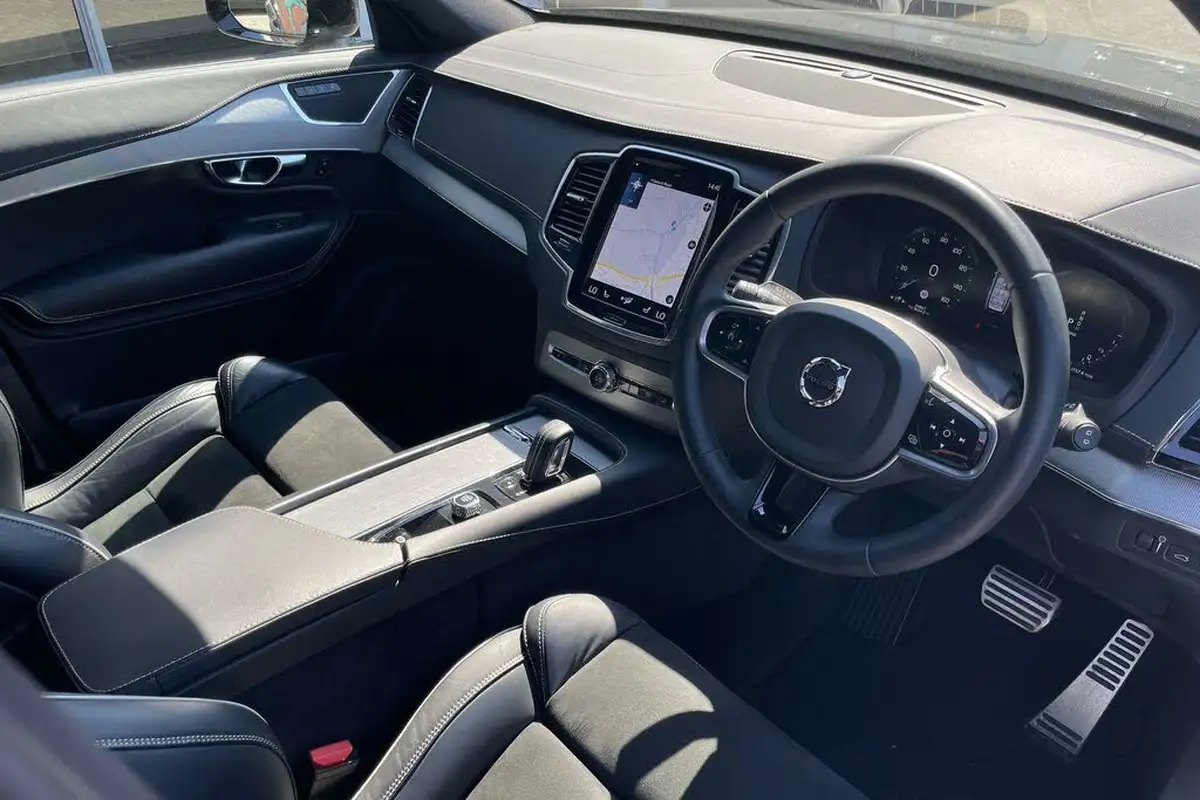 2022-volvo-xc90-20-t8-r-design-455bhp-big-4