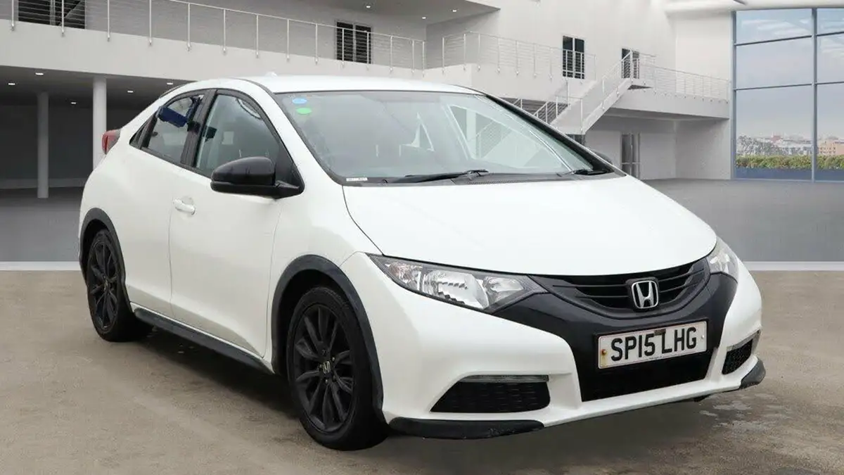 2015-honda-civic-18-s-140bhp-hatchback-big-0