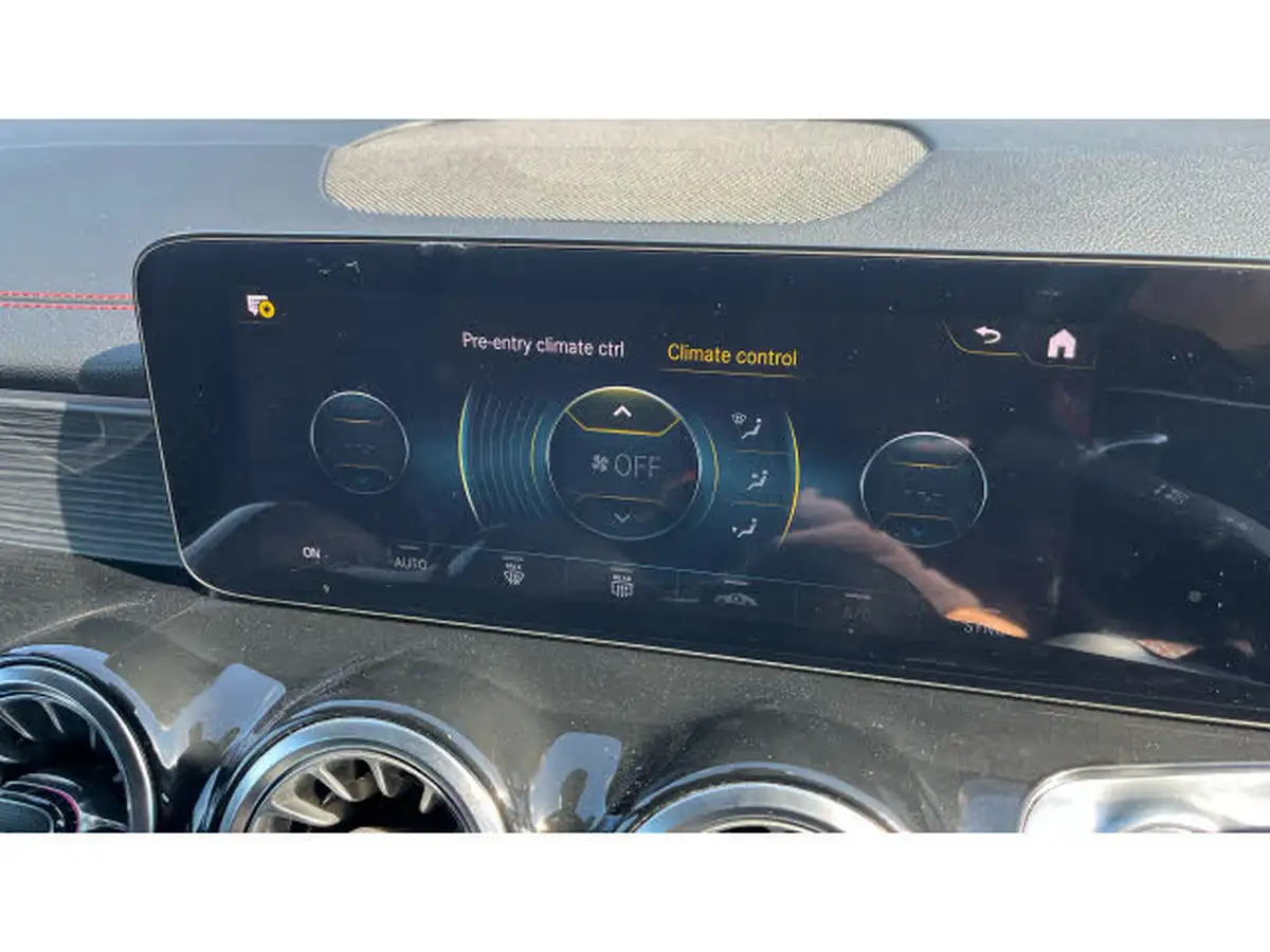 2022-mercedes-benz-eqb-e-eqb-300-amg-line-big-35
