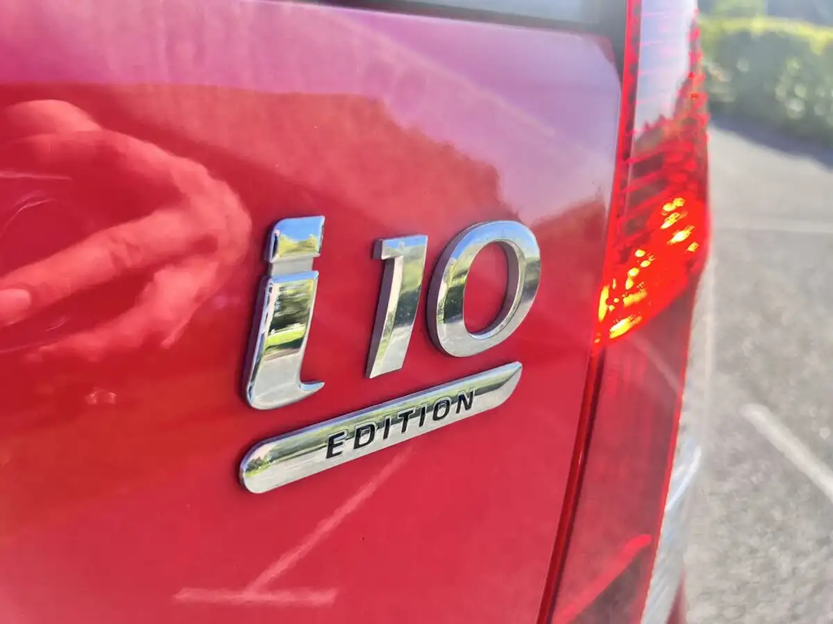 2010-hyundai-i10-11-edition-big-22